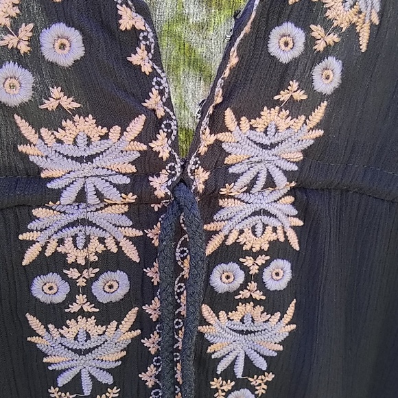 Embroidered Dress Dreamweaver - Picture 7 of 7